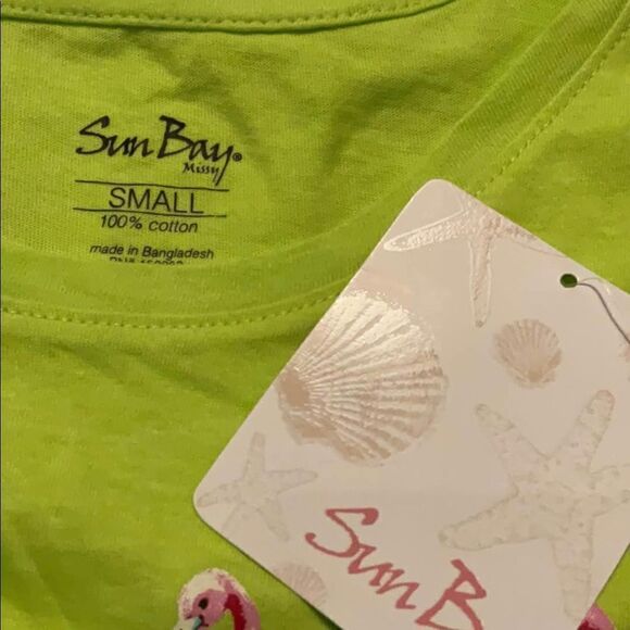SUN BAY Women’s Flamingos Christmas TShirt - Picture 3 of 4
